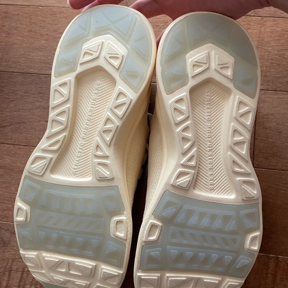 VEUC- APL women’s techloom breeze size 8 - Picture 3 of 6